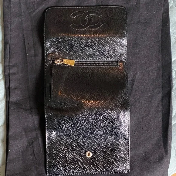 Chanel Textured Black Wallet - Picture 8 of 9